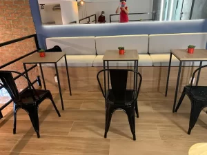 Tiny Cat Café
