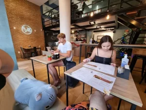 Tiny Cat Café