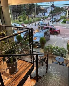 283 CAFÉ