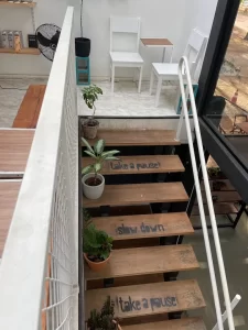 002 Café