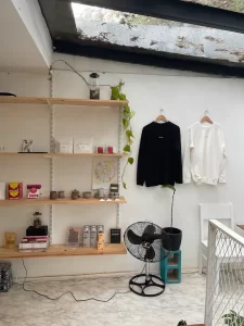 002 Café