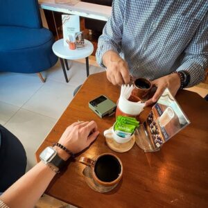 Madeira e Cobre Café & Coworking