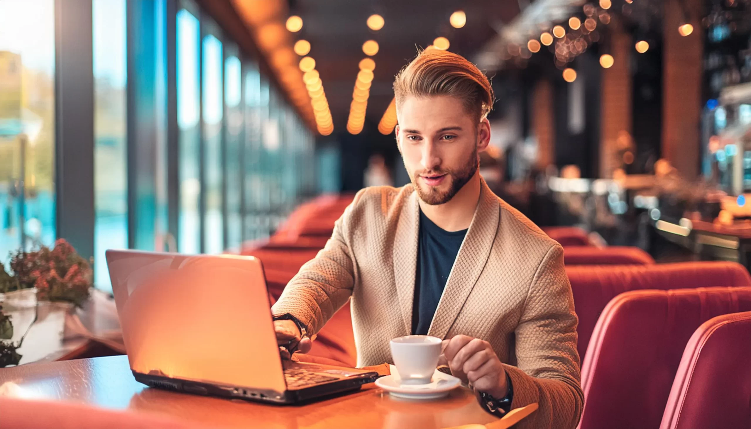 Como Construir uma Rede de Contatos Eficiente em Cafeterias e Coworkings
